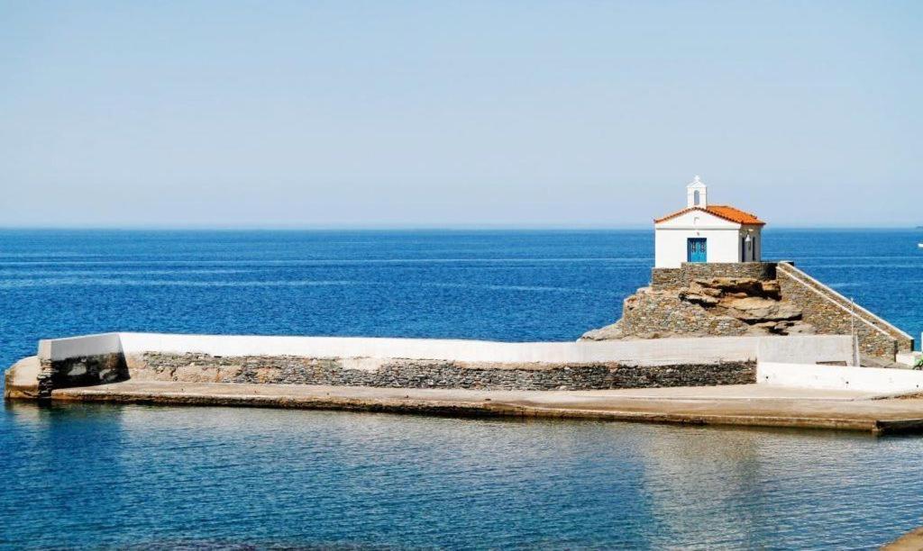 Stylish, Cozy 2-Bdr Flat In Andros Town By Explore Andros Extérieur photo